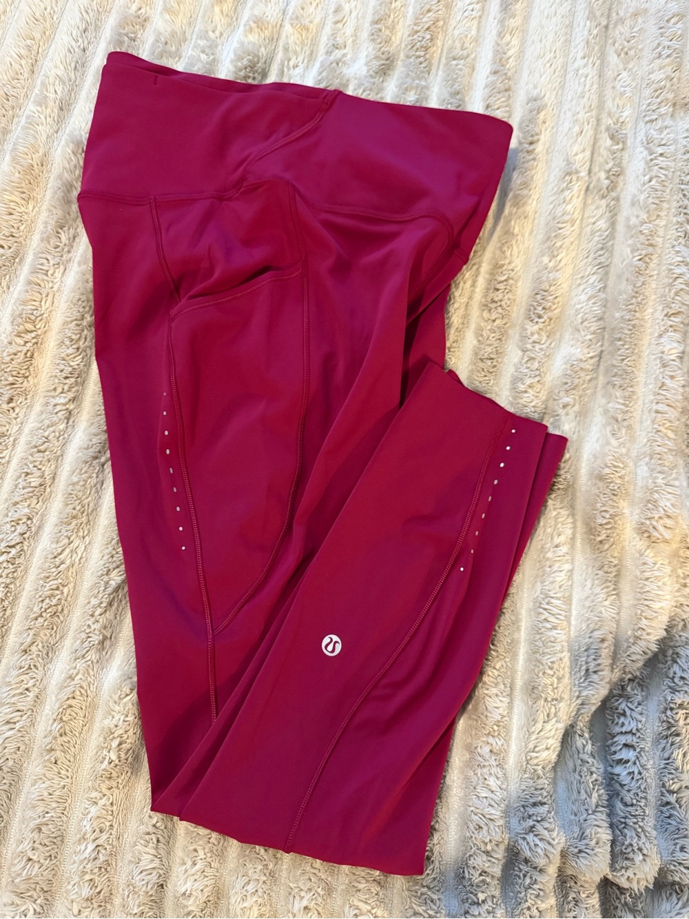NWT lululemon athletica Raspberry Fast and Free HR Leggings 25” *pockets - Picture 6 of 7